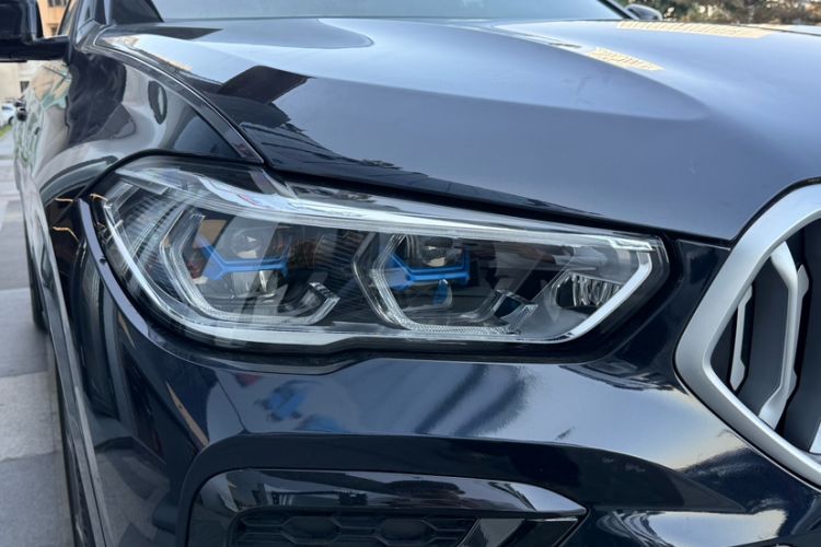 Used BMW X6 2020 xDrive40i Luxury Model with M Sport Package Exterior 6