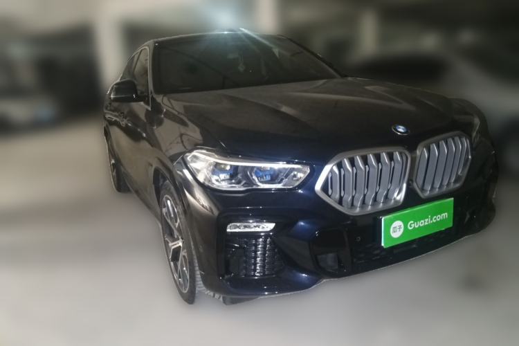 Used BMW X6 2020 xDrive40i Luxury Model with M Sport Package Front Right 45 Deg