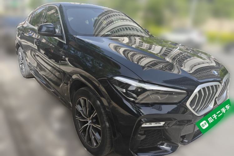 Used BMW X6 2020 xDrive30i M Sport Package Front Right 45 Deg