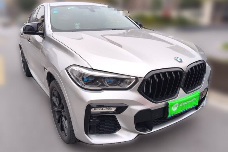 Used BMW X6 2020 xDrive40i M Sport Package Front Right 45 Deg