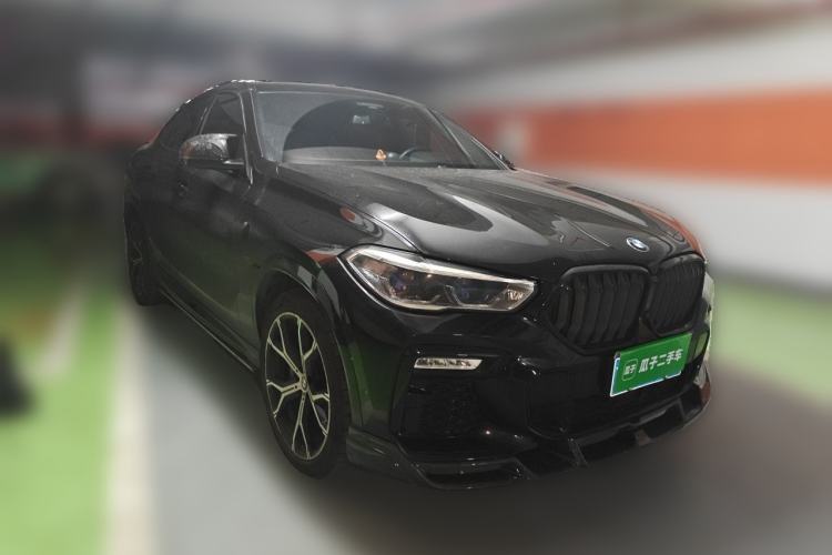 Used BMW X6 2020 xDrive40i Luxury Model with M Sport Package Front Right 45 Deg