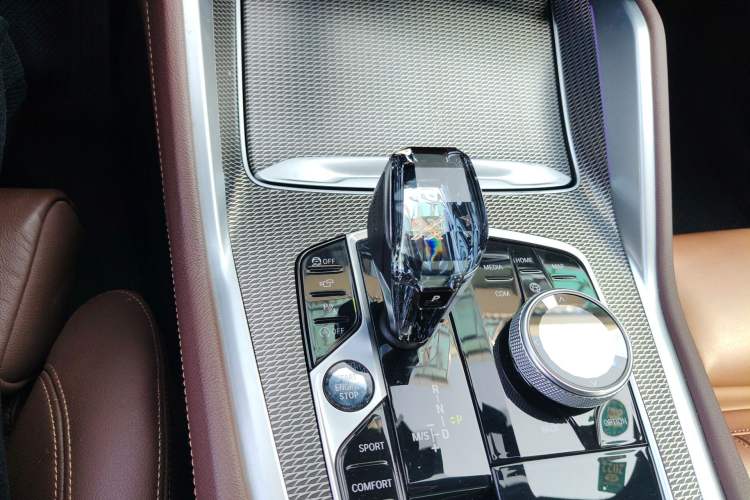 Used BMW X6 2020 xDrive40i M Sport Package Gear Lever