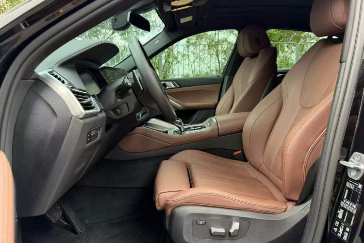 Used BMW X6 2020 xDrive40i M Sport Package Interior 1