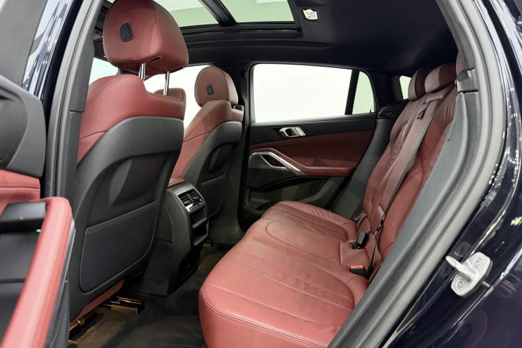 Used BMW X6 2020 xDrive30i M Sport Package Interior 10