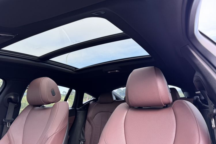 Used BMW X6 2020 xDrive30i M Sport Package Interior 10
