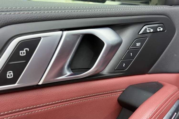 Used BMW X6 2020 xDrive30i M Sport Package Interior 14