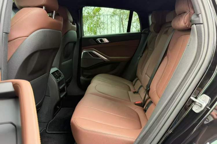 Used BMW X6 2020 xDrive40i M Sport Package Interior 2