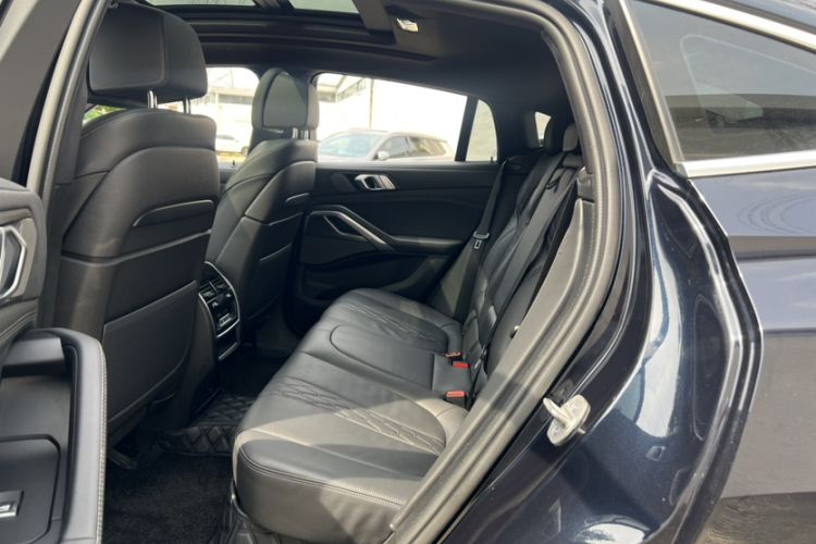 Used BMW X6 2020 xDrive40i Luxury Model with M Sport Package Interior 2