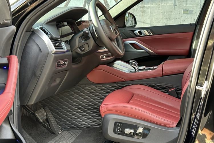 Used BMW X6 2020 xDrive40i Luxury Model with M Sport Package Interior 3