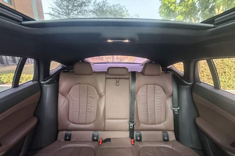 Used BMW X6 2020 xDrive30i M Sport Package Interior 4