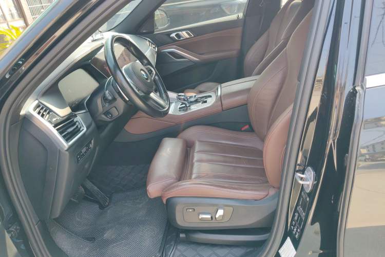 Used BMW X6 2020 xDrive40i M Sport Package Left Front Seat