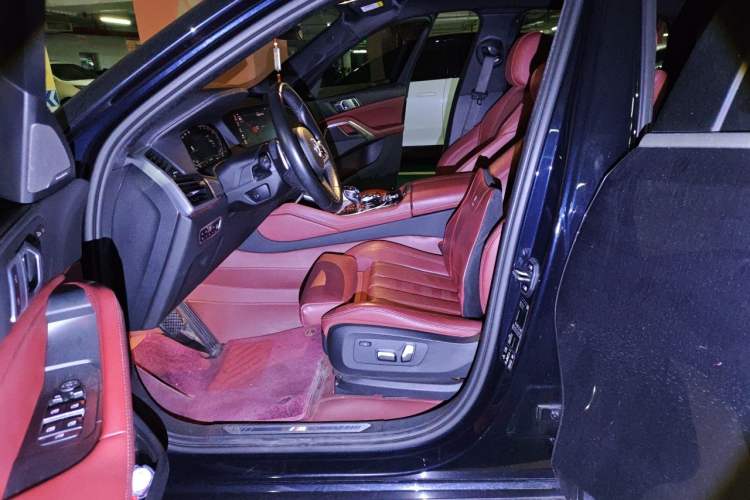Used BMW X6 2020 xDrive40i M Sport Package Left Front Seat