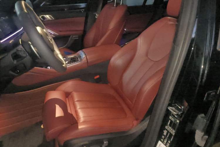 Used BMW X6 2020 xDrive30i M Sport Package Left Front Seat