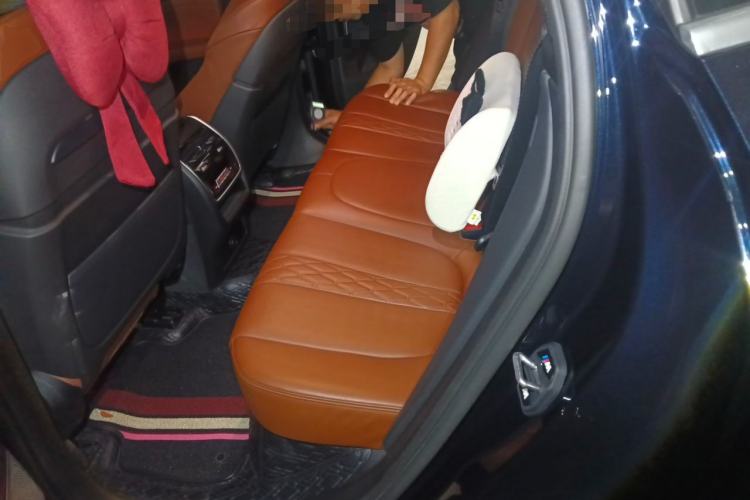 Used BMW X6 2020 xDrive40i Luxury Model with M Sport Package Left Rear Seat