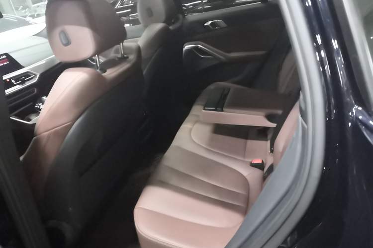 Used BMW X6 2020 xDrive40i M Sport Package Left Rear Seat