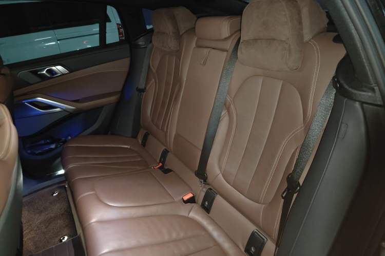 Used BMW X6 2020 xDrive40i M Sport Package Left Rear Seat