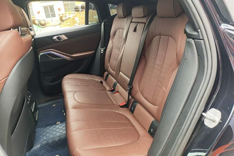 Used BMW X6 2020 xDrive30i M Sport Package Left Rear Seat