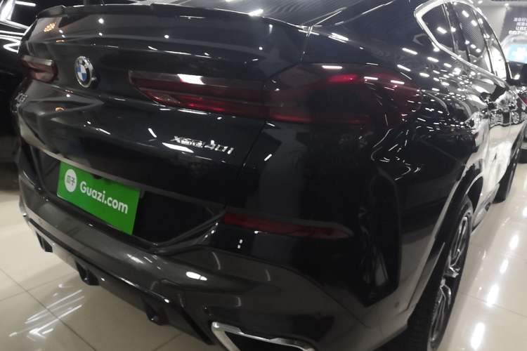 Used BMW X6 2020 xDrive40i M Sport Package Rear Right 45 Deg