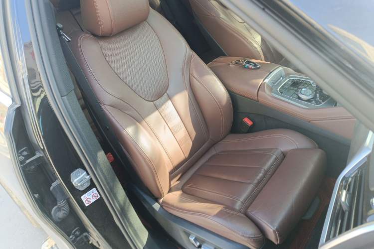 Used BMW X6 2020 xDrive30i M Sport Package Right Front Seat