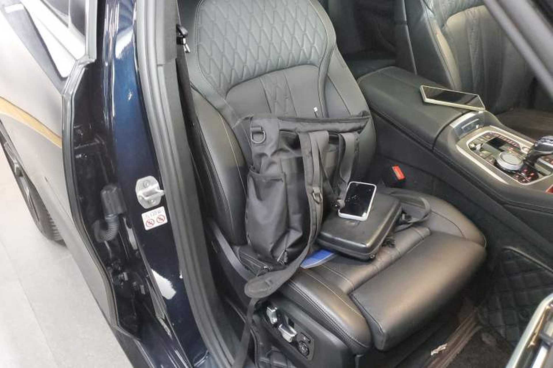 Used BMW X6 2020 xDrive40i Luxury Model with M Sport Package Right Front Seat