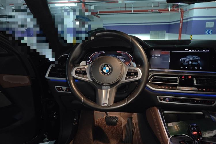 Used BMW X6 2020 xDrive40i M Sport Package Steering Wheel