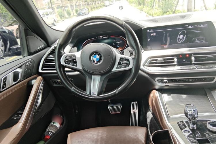 Used BMW X6 2020 xDrive40i Luxury Model with M Sport Package Steering Wheel