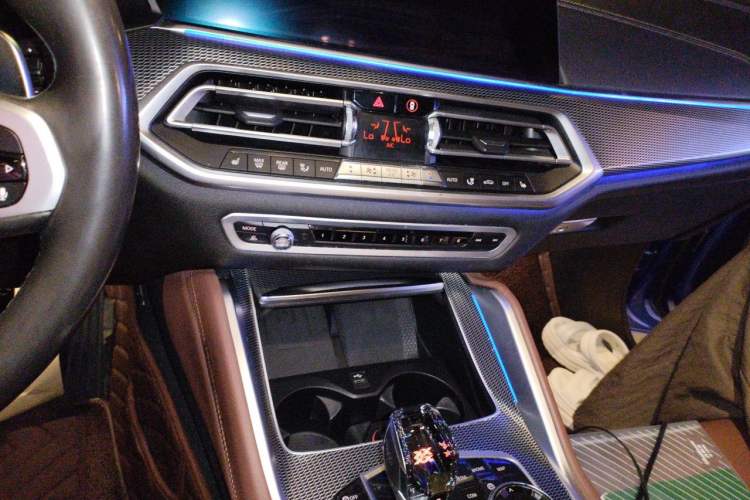 Used BMW X6 2020 xDrive40i M Sport Package Audio And AC Panel