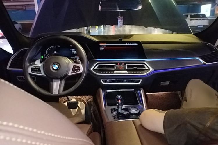 Used BMW X6 2020 xDrive40i M Sport Package Center Console