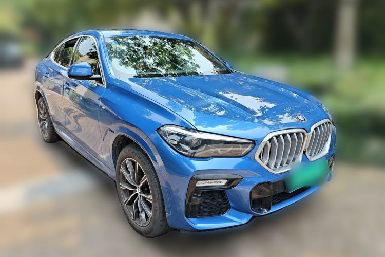 Used BMW X6 2020 xDrive30i M Sport Package Front Right 45 Deg