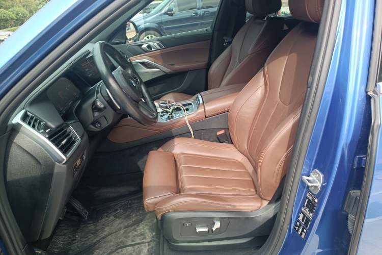 Used BMW X6 2020 xDrive40i M Sport Package Left Front Seat