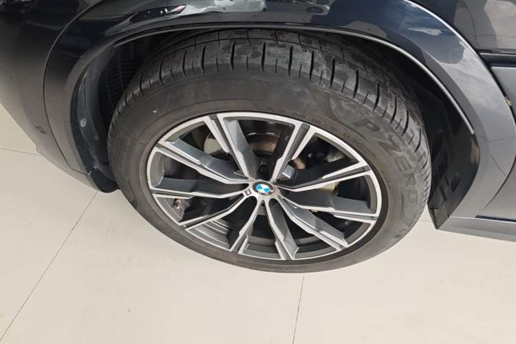 Used BMW X6 2020 xDrive30i M Sport Package Left Front Wheel Hub