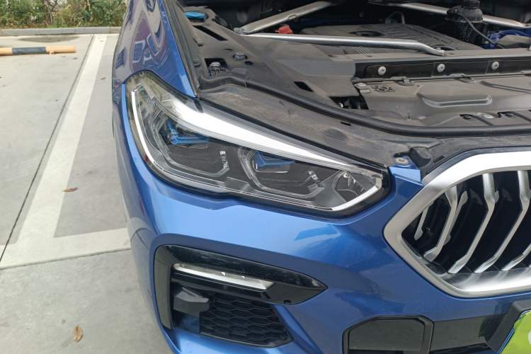 Used BMW X6 2020 xDrive40i M Sport Package Right Front Headlight
