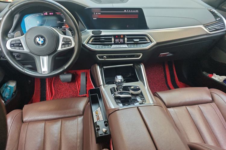 Used BMW X6 2020 xDrive40i Luxury Model with M Sport Package Center Console