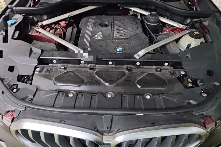 Used BMW X6 2020 xDrive40i M Sport Package Engine Bay