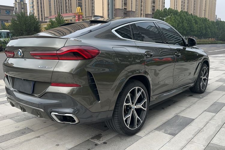 Used BMW X6 2020 xDrive40i Luxury Model with M Sport Package Exterior 5
