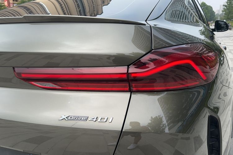 Used BMW X6 2020 xDrive40i Luxury Model with M Sport Package Exterior 6