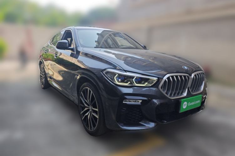 Used BMW X6 2020 xDrive40i Luxury Model with M Sport Package Front Right 45 Deg