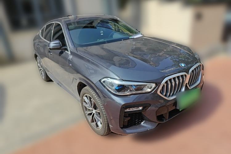 Used BMW X6 2020 xDrive40i M Sport Package Front Right 45 Deg