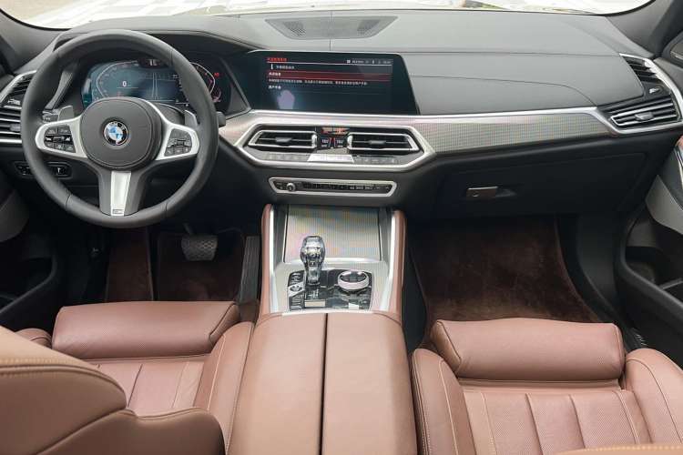 Used BMW X6 2020 xDrive40i Luxury Model with M Sport Package Interior 2