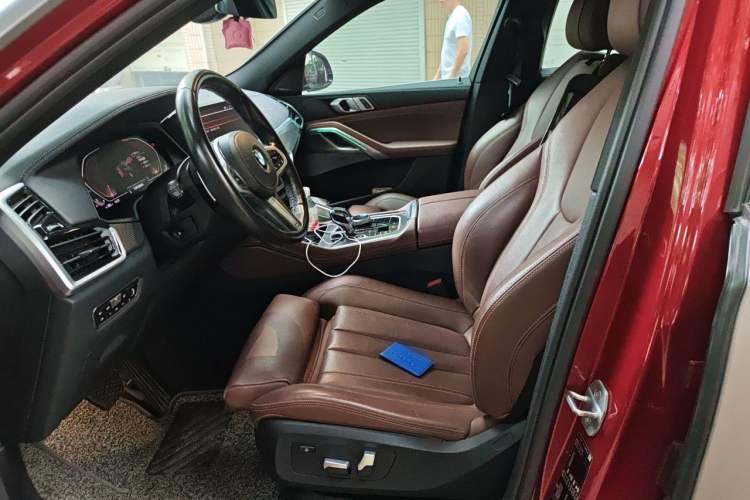 Used BMW X6 2020 xDrive40i M Sport Package Left Front Seat