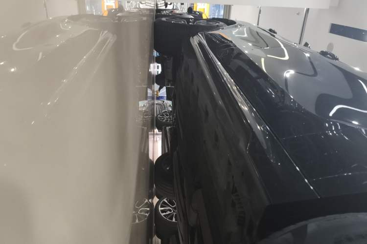 Used BMW X6 2020 xDrive30i M Sport Package Right Side Sill