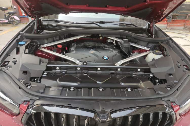 Used BMW X6 2020 xDrive30i M Sport Package Engine Bay