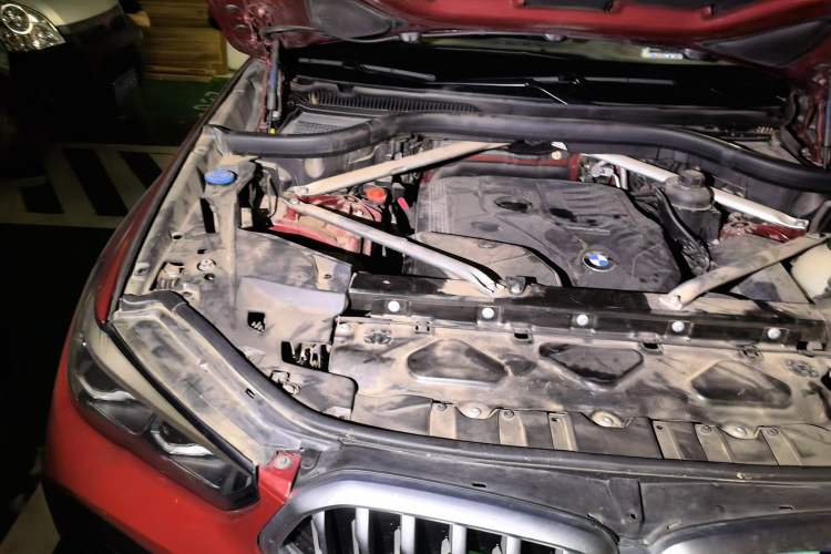 Used BMW X6 2020 xDrive30i M Sport Package Engine Bay Right