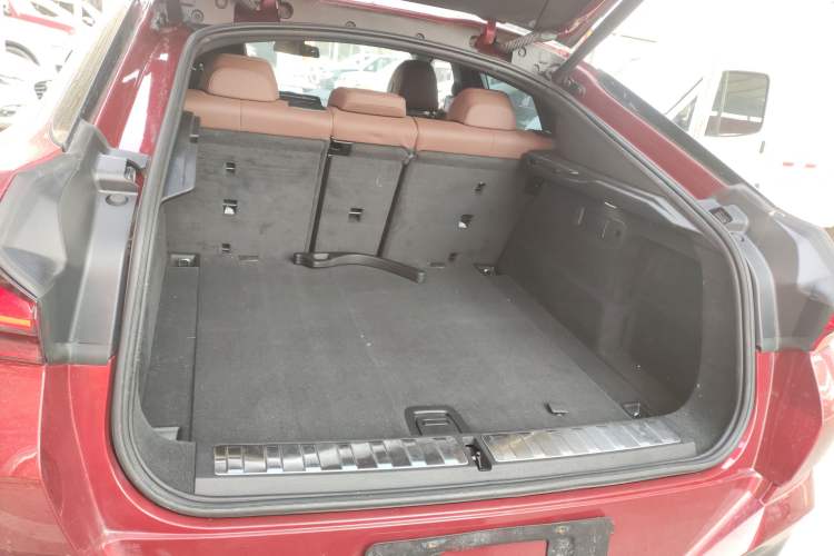 Used BMW X6 2020 xDrive30i M Sport Package Trunk