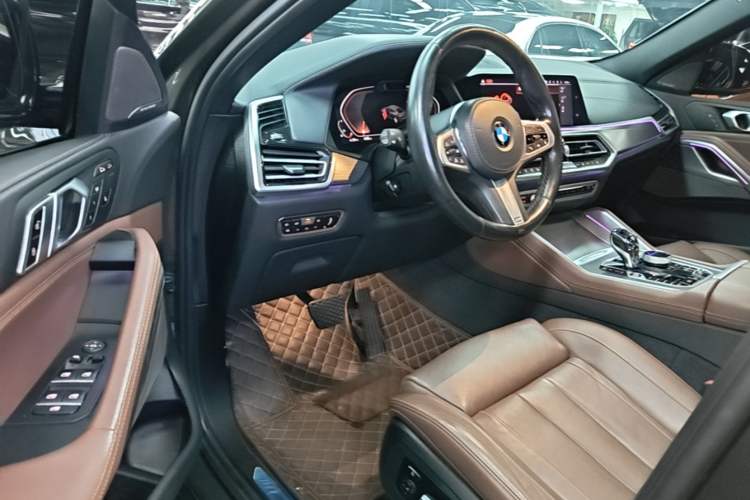 Used BMW X6 2020 xDrive40i Luxury Model with M Sport Package Driver Seat