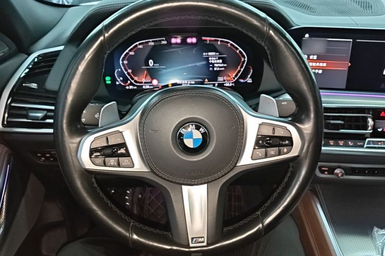 Used BMW X6 2020 xDrive40i Luxury Model with M Sport Package Steering Wheel