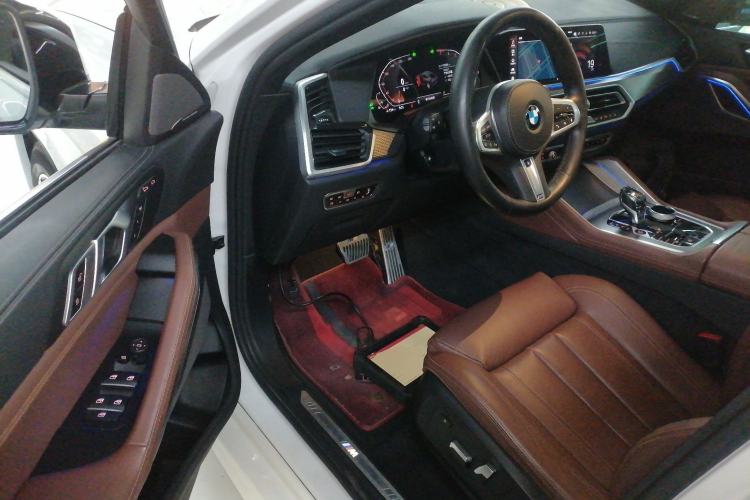 Used BMW X6 2020 xDrive40i M Sport Package Driver Seat