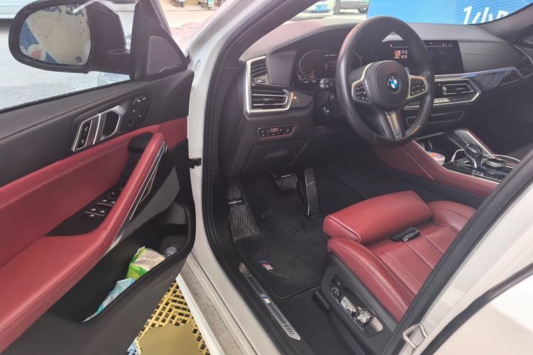 Used BMW X6 2020 xDrive40i Luxury Model with M Sport Package Driver Seat