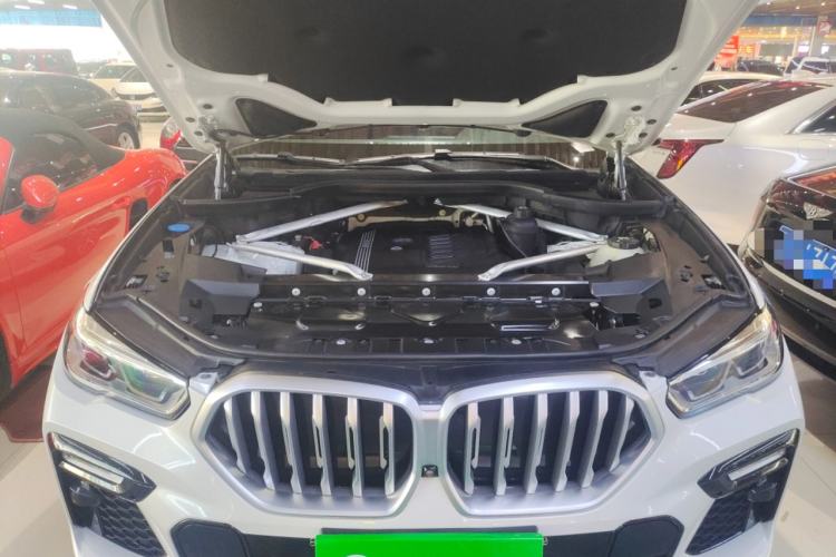 Used BMW X6 2020 xDrive40i M Sport Package Engine Bay
