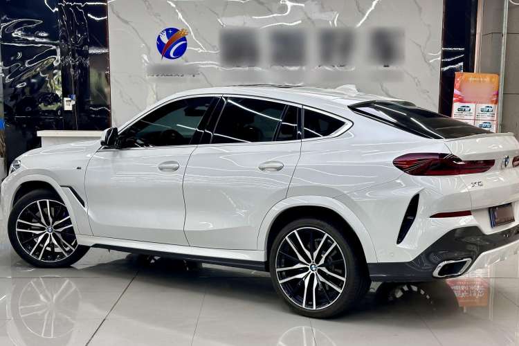 Used BMW X6 2020 xDrive40i Luxury Model with M Sport Package Exterior 3